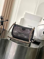 Chanel 25S Clutch on Chain in black Mesh 20*13*4.5cm - 5