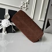 Chanel hobo bag in a brown suede 23.5×31×10cm - 6