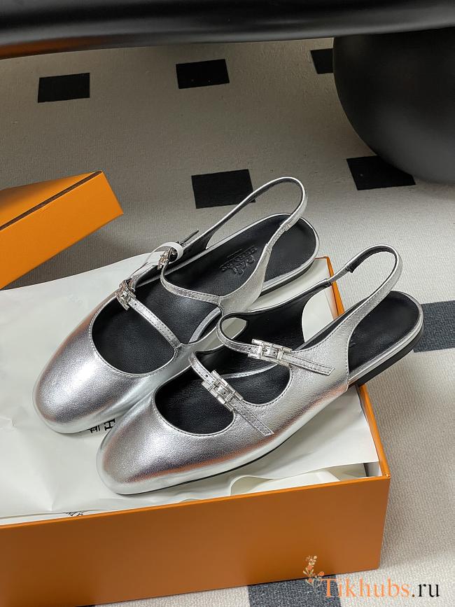 Hermes Mila slingback ballet flats in a metallic finish goatskin - 1