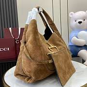 Gucci Softbit maxi shoulder bag in tan suede 46x26x16 cm - 6