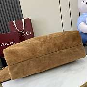 Gucci Softbit maxi shoulder bag in tan suede 46x26x16 cm - 5