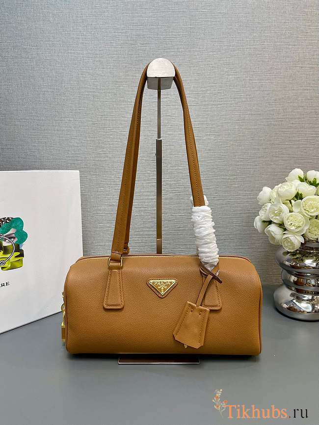 Prada medium leather shoulder bag in a brown or caramel color 29×12.5×10cm - 1