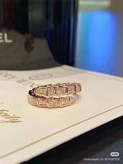 Bvlgari Serpenti Viper two-coil ring in 18-karat rose gold - 3