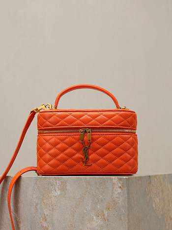 SAINT LAURENT Gaby Vanity mini quilted leather shoulder bag 18x11x6.5cm