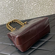 Valentino Garavani Laseine Small Shopping Bag in Chevron-Patterned Leather in burgundy color 26.5 x 22 x 10 cm - 3