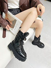Chanel platform quilted leather combat boots - 6