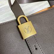 Louis Vuitton Low Key Cabas MM tote bag  47 x 30 x 14 cm - 5