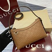 Gucci GG Emblem embossed black leather small shoulder bag in brown color 22×14×8cm - 6