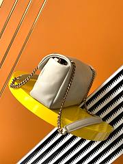 Saint Laurent Calypso shoulder bag in white leather 26×14×7cm. - 5