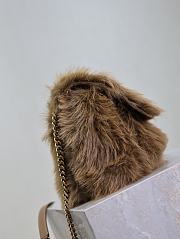 Saint Laurent Niki shoulder bag in brown feathers 28×20×8.5cm - 4