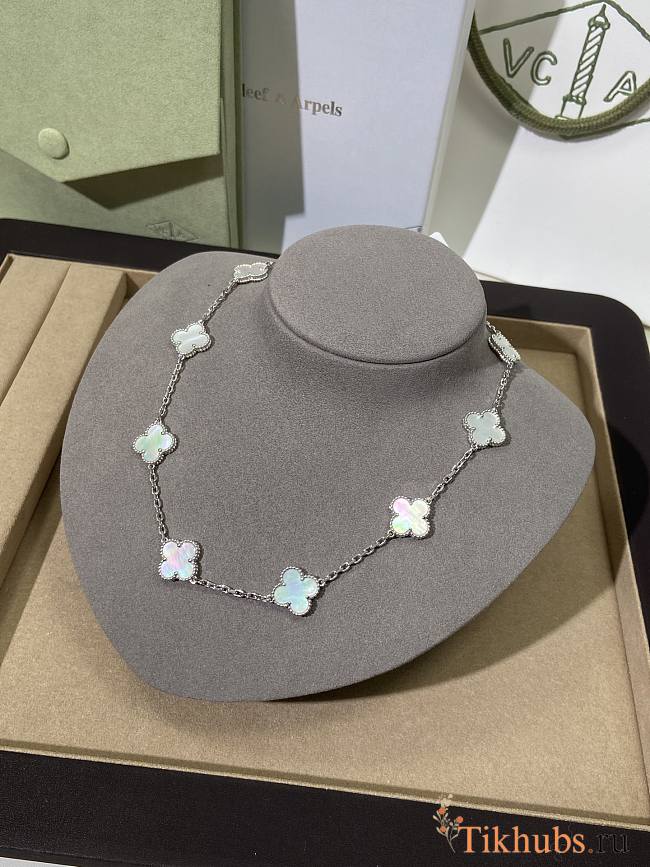 Van Cleef & Arpels Vintage Alhambra Necklace - 1