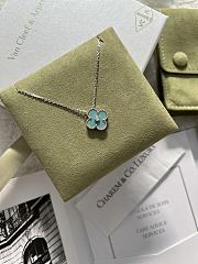 Van Cleef & Arpels 2022 Limited Edition Vintage Alhambra necklace - 1