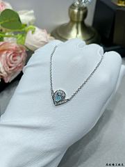 Chaumet Joséphine Aigrette necklace with a blue stone pendant - 2