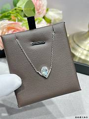 Chaumet Joséphine Aigrette necklace with a blue stone pendant - 5