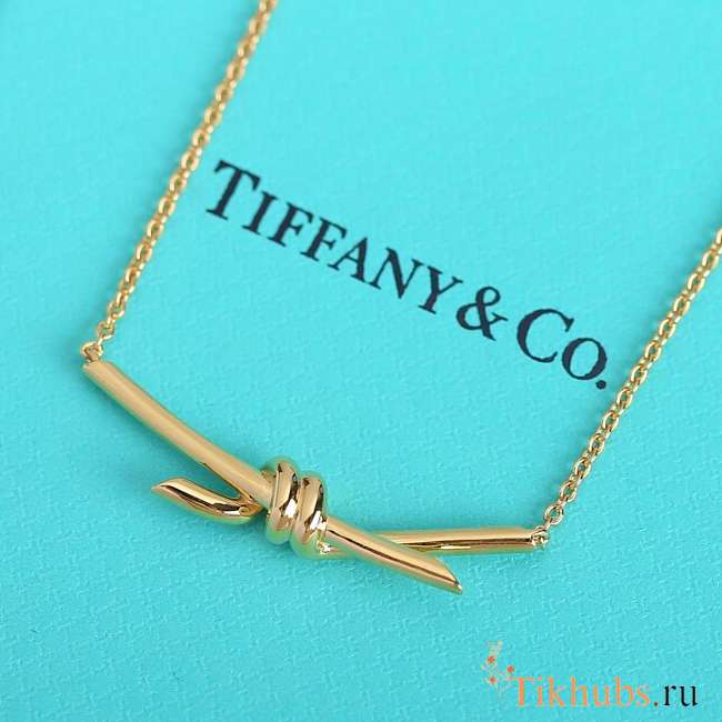 Tiffany & Co Knot 18K Yellow Gold Necklace - 1