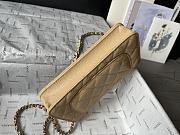  Chanel Classic Quilted Wallet on Chain in beige caviar leather 19x12.5x3cm - 6