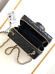 Chanel Coco Click Camera Bag in black lambskin leather with light gold hardware 11.5×16×6cm - 5
