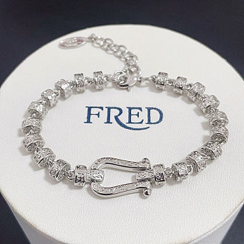 Fred bracelet with silver-plated clasp engraved with a pattern