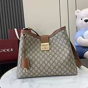 Gucci medium Padlock GG shoulder bag 37x32x16 cm - 1