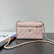 Chanel Vanity with Chain, Pink Caviar, Champagne Gold Hardware 19.5x5x17cm - 1