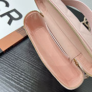 Chanel Vanity with Chain, Pink Caviar, Champagne Gold Hardware 19.5x5x17cm - 2