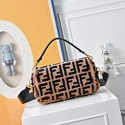 Fendi Baguette Medium FF Shearling Sheepskin Shoulder Bag Brown 26.5.15 cm - 5