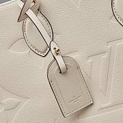 Louis Vuitton OnTheGo MM tote bag in light beige Monogram Empreinte calf leather 35x27x 14 cm - 6