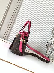 Louis Vuitton LV Neverfull Bandoulière Inside Out BB women's bag in pink color M12106 24x14x9 cm - 6