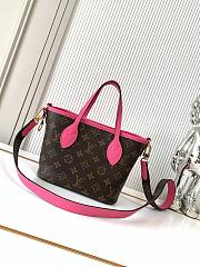 Louis Vuitton LV Neverfull Bandoulière Inside Out BB women's bag in pink color M12106 24x14x9 cm - 4