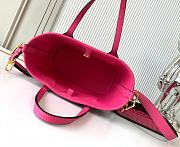 Louis Vuitton LV Neverfull Bandoulière Inside Out BB women's bag in pink color M12106 24x14x9 cm - 2