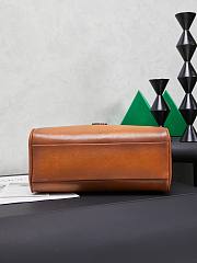 Miu Miu Logo Top-handle Bag in Aged Calfskin 28X15X13 cm - 3