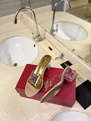 Valentino Garavani women's gold-toned leather slides heel 6 cm  - 6