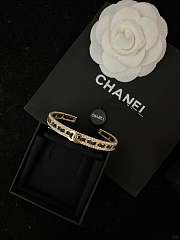 Chanel bracelet in black and gold-plated - 5