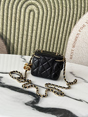 Chanel Mini Vanity with Chain bag in black lambskin leather with gold hardware 11x9 cm - 6