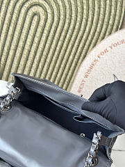 Chanel Classic Flap bag in a mini size and lambskin leather 26*11*23cm - 5