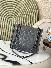 Chanel Classic Flap bag in a mini size and lambskin leather 26*11*23cm - 3