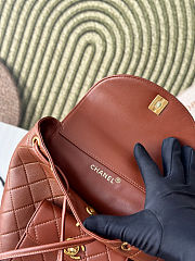 Chanel Vintage Duma backpack in brown leather 21*10*20.5cm - 6