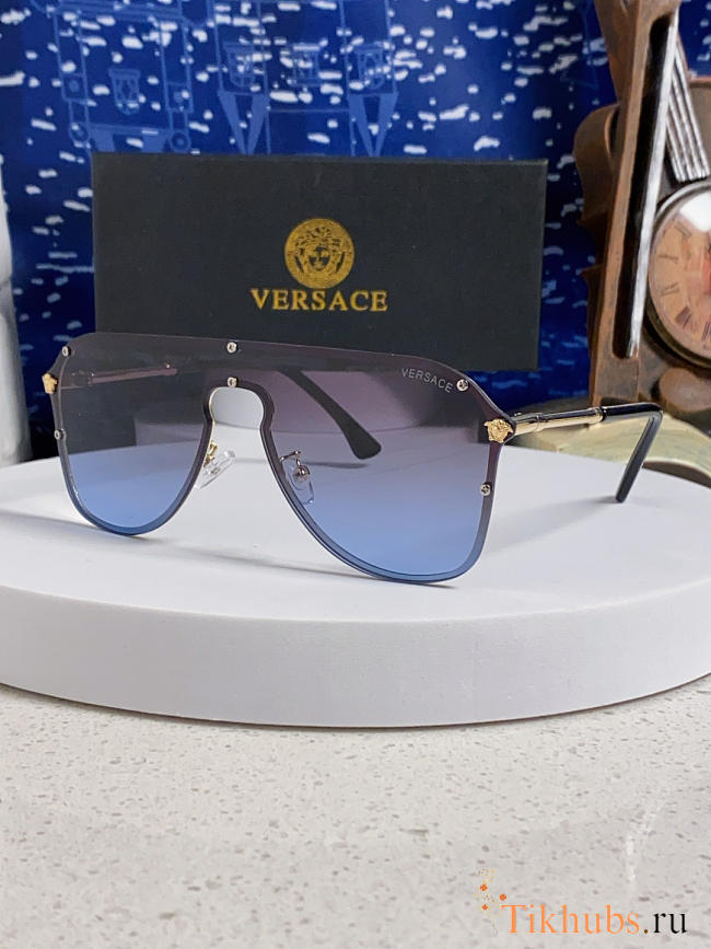  Versace shield-style sunglasses with blue gradient lenses - 1