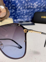  Versace shield-style sunglasses with blue gradient lenses - 4