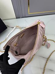 Prada Re-Edition 1995 Chaîne medium tote bag in light pink 25x24x5cm - 2
