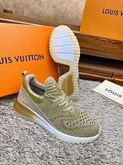 Louis Vuitton V.N.R. (Vuitton New Runner) sneakers in a metallic gold - 6
