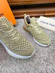 Louis Vuitton V.N.R. (Vuitton New Runner) sneakers in a metallic gold - 4