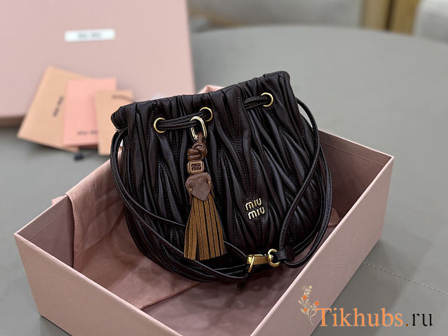 Miu Miu Matelassé nappa leather pouch in dark brown 14x16x7.5 cm - 1