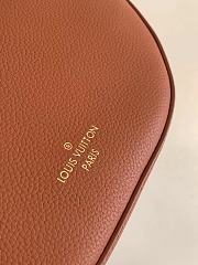 Louis Vuitton Low Key Bumbag in cognac calfskin leather 28x13x5.5 cm - 3