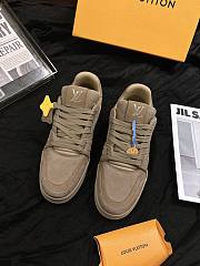 Louis Vuitton LV Trainer sneakers in a brown suede - 2