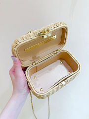 Chanel Vanity Case made of braided rattan with gold-tone hardware 11.5*19.5*11cm - 4
