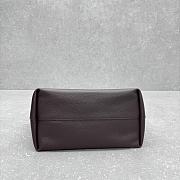 Row Henri bag in brown 30×16×24 cm - 6