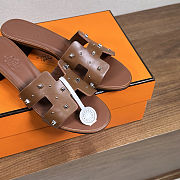 Hermes Oasis sandals in a brown leather with stud details - 6