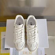 Christian Dior Star sneakers in white calfskin and suede calfskin - 4