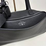 Balenciaga Carrie Bowling Bag in black leather 31x12x12 cm - 3